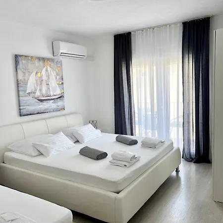 Jurkas Apartment Trogir Exterior photo